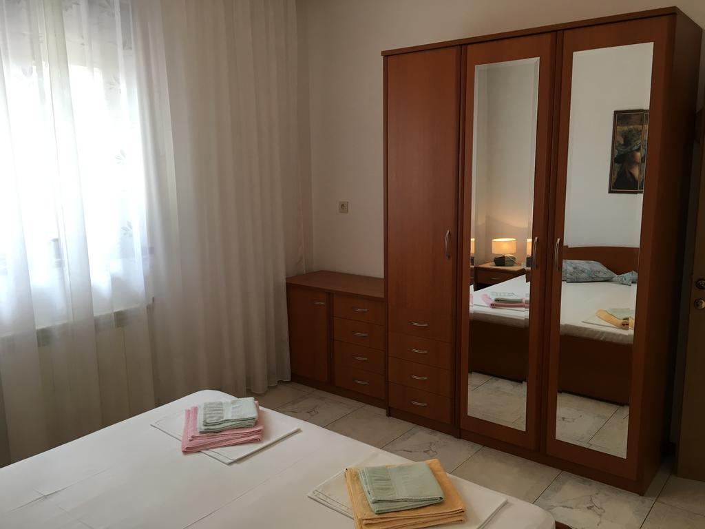 Apartments Banic Barbat na Rabu Exterior photo
